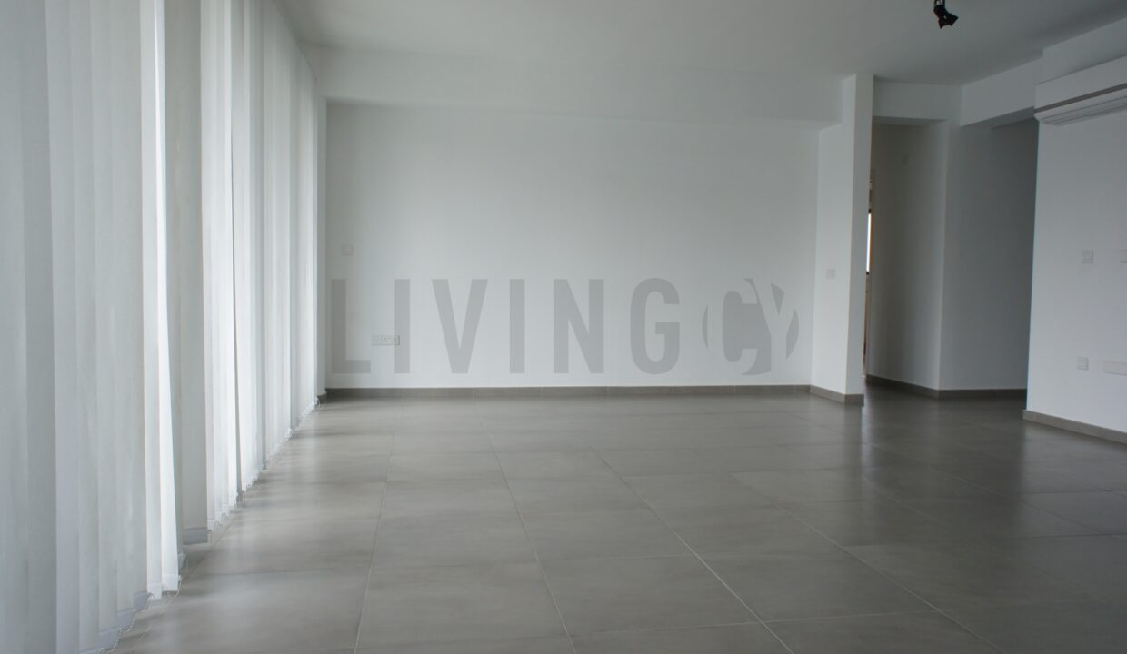 LivingInCy LCY R900 22